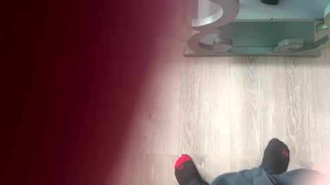 Snapshot of explosive_andyy chatting on October 20, 4:18 pm Explosivee andyy online show from October 20, 4:18 pm