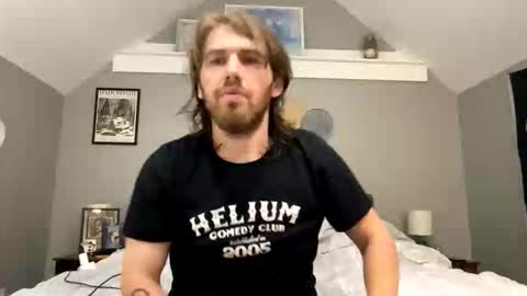 Snapshot of explosive_andyy chatting on October 21, 10:43 pm Explosivee andyy online show from October 21, 10:43 pm