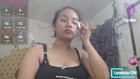 Snapshot of expnsivelj chatting on April 5, 4:15 pm expnsivelj online show from April 5, 4:15 pm