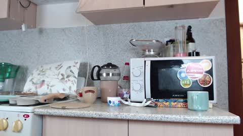 Crystal online show from December 2, 8:00 pm