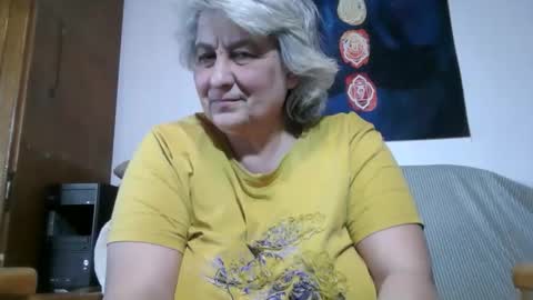 ExquisiteMature online show from May 2, 4:23 pm