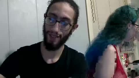 Snapshot of extaticxx chatting on December 13, 5:16 am Extrastatic94 online show from December 13, 5:16 am