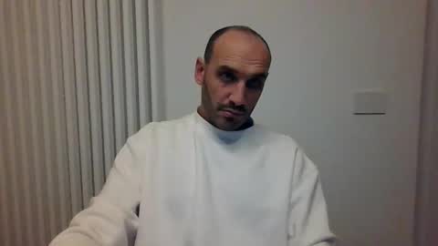 Extro online show from November 8, 10:52 pm