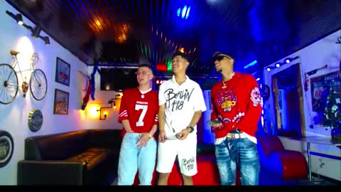 extrangers online show from December 14, 1:27 pm