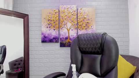      online show from November 9, 5:22 pm