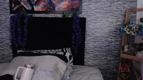eyes moon online show from June 23, 12:58 pm