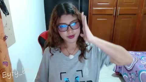 Nadia online show from January 5, 10:24 pm