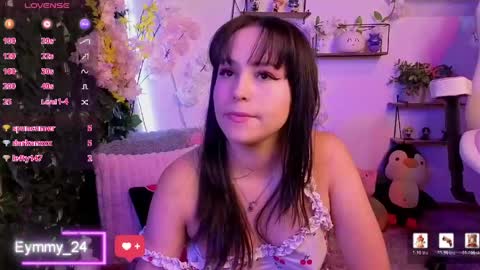 Snapshot of eymmy_24 chatting on April 21, 2:51 am eymmy_24 online show from April 21, 2:51 am
