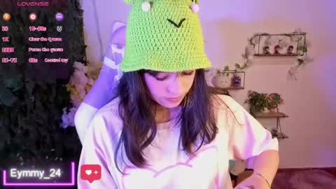 Snapshot of eymmy_24 chatting on May 9, 1:55 am eymmy_24 online show from May 9, 1:55 am