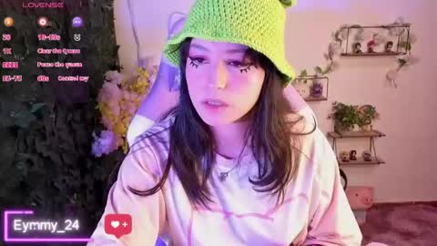 Snapshot of eymmy_24 chatting on May 15, 1:45 am eymmy_24 online show from May 15, 1:45 am