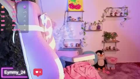 Snapshot of eymmy_24 chatting on May 24, 1:43 am eymmy_24 online show from May 24, 1:43 am