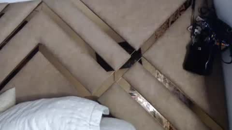 eyshaexotii online show from September 22, 2:46 am