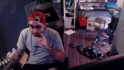 Eytab online show from November 27, 1:35 pm