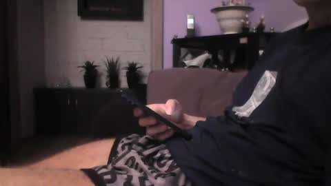 Snapshot of ezel004 chatting on August 1, 9:03 pm ezel004 online show from August 1, 9:03 pm