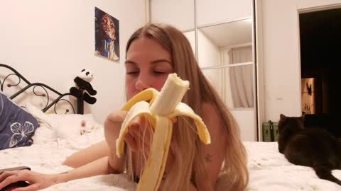 call me Princess online show from April 5, 5:43 pm