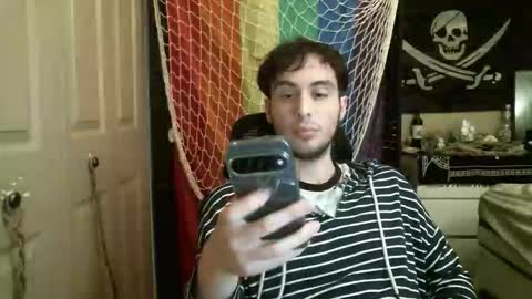 Ezra Naamah online show from February 3, 3:48 am