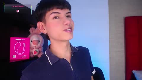 Snapshot of ezra_storm chatting on January 8, 5:43 am Juan online show from January 8, 5:43 am