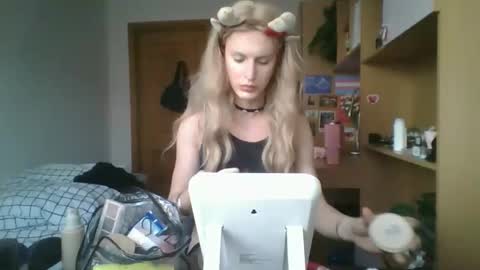 Ranya online show from February 26, 3:33 pm