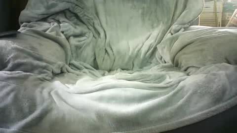 Snapshot of ezyleigh chatting on January 14, 7:27 am Grant something something something something something online show from January 14, 7:27 am