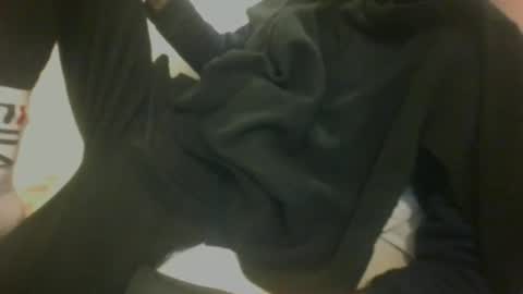 Ezequiel B. online show from March 12, 1:51 pm