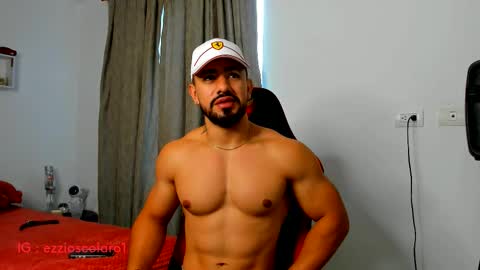 Ezzio Scolaro online show from November 30, 11:58 am