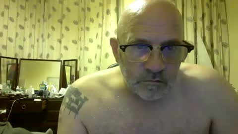 f1zzeek online show from June 8, 12:03 am