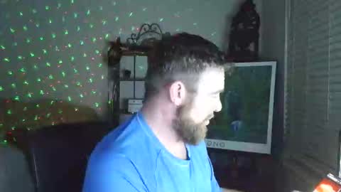 Snapshot of f33l_good chatting on February 18, 3:57 am F33l Good online show from February 18, 3:57 am