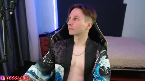 Snapshot of f666lame chatting on May 12, 11:13 pm F666LAME online show from May 12, 11:13 pm