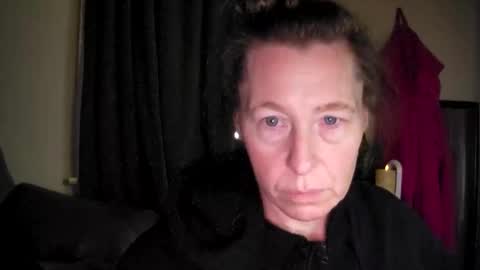 Snapshot of faberini chatting on February 6, 2:11 am FabOmobono online show from February 6, 2:11 am