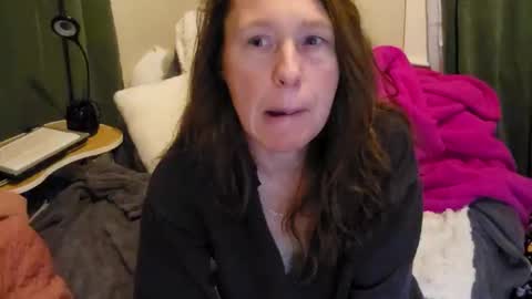 Snapshot of faberini chatting on February 9, 2:49 am FabOmobono online show from February 9, 2:49 am