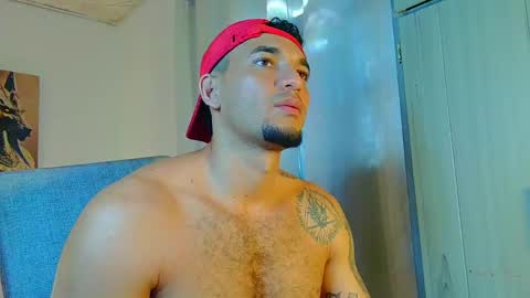 Snapshot of fabi_calde chatting on April 23, 3:03 pm fabi online show from April 23, 3:03 pm