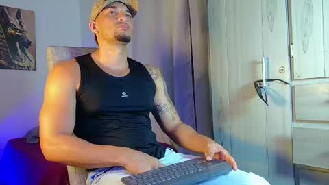 Snapshot of fabi_calde chatting on April 30, 1:56 am fabi online show from April 30, 1:56 am