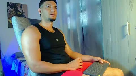 Snapshot of fabi_calde chatting on April 30, 2:34 pm fabi online show from April 30, 2:34 pm