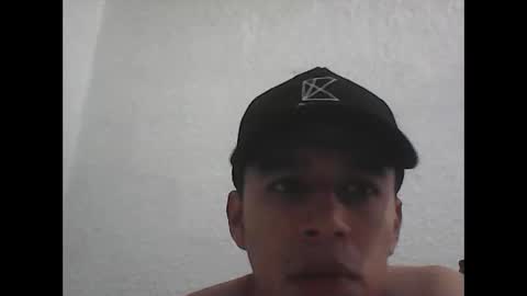 R online show from April 28, 6:24 pm
