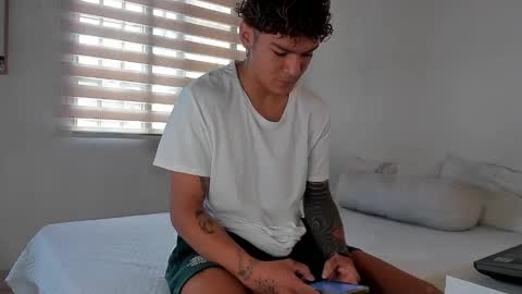 -  A N D E R online show from December 27, 2:54 pm