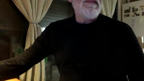 Snapshot of fabro45 chatting on February 26, 9:58 pm Fabro online show from February 26, 9:58 pm