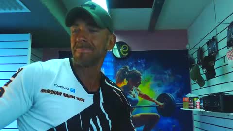 fabxxxl online show from October 8, 7:50 am