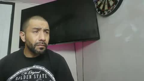 Mark online show from February 1, 12:37 pm