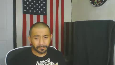 Mark online show from April 22, 8:28 am