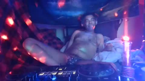 fadeyisteven32 online show from June 20, 6:05 am