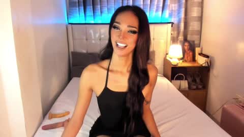 faelore online show from January 19, 5:18 pm