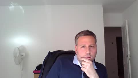 faer_087 online show from October 10, 11:20 am