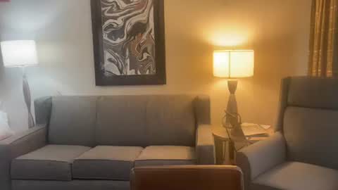 Fae online show from October 13, 7:03 pm