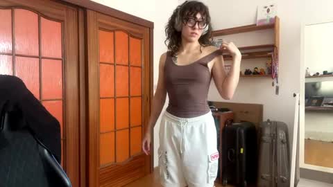 Loly online show from May 2, 11:37 am