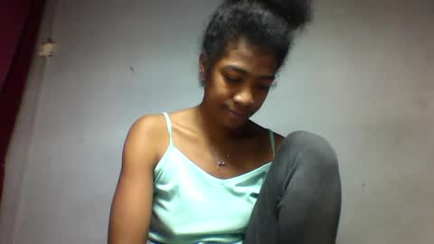 faiqua95 online show from April 29, 4:00 pm