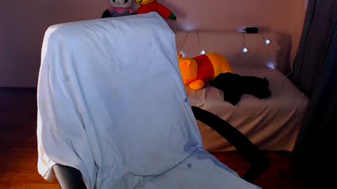 Elli  online show from January 18, 2:23 pm