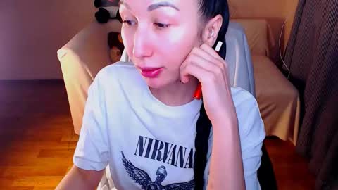 Elli  online show from October 22, 3:45 pm