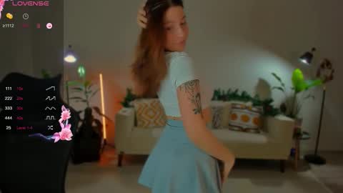 Snapshot of fairy_lele chatting on January 13, 2:17 am fairy_lele online show from January 13, 2:17 am
