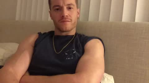 Snapshot of fairybae5 chatting on December 26, 8:50 am Travis online show from December 26, 8:50 am