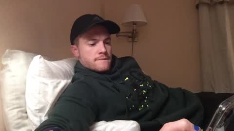 Snapshot of fairybae5 chatting on January 5, 2:06 am Travis online show from January 5, 2:06 am